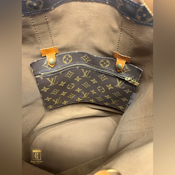 Louis Vuitton Randonnee backpack - Picture 10 of 14